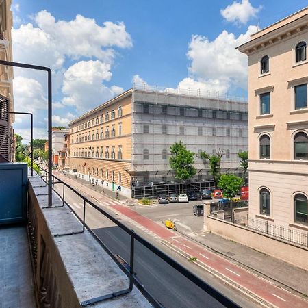 Aletheia Elite - Elegant 2 Br Apartment Rome Bagian luar foto